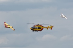 Les pompiers volants au complet